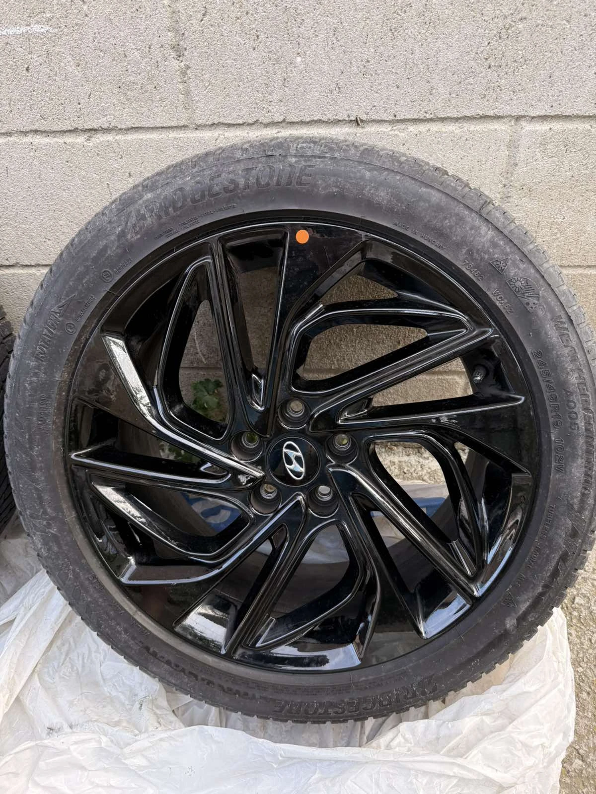 Гуми с джанти Bridgestone 245/45R19, снимка 5 - Гуми и джанти - 54996167