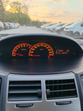 Обява за продажба на Toyota Yaris 1.3, 100к.с. ~8 500 лв. - изображение 10