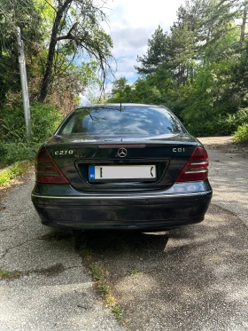������ Mercedes-Benz C 270