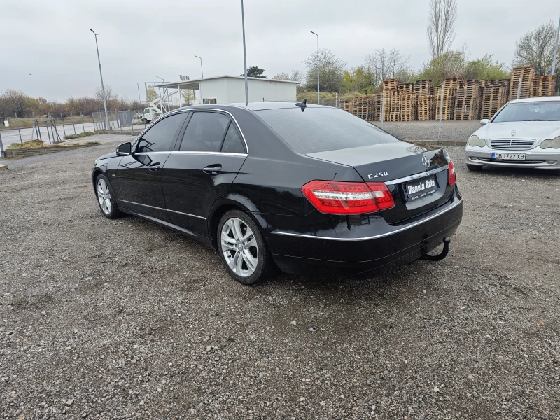 Mercedes-Benz E 250 AVANGARD TOP, снимка 7 - Автомобили и джипове - 47209247