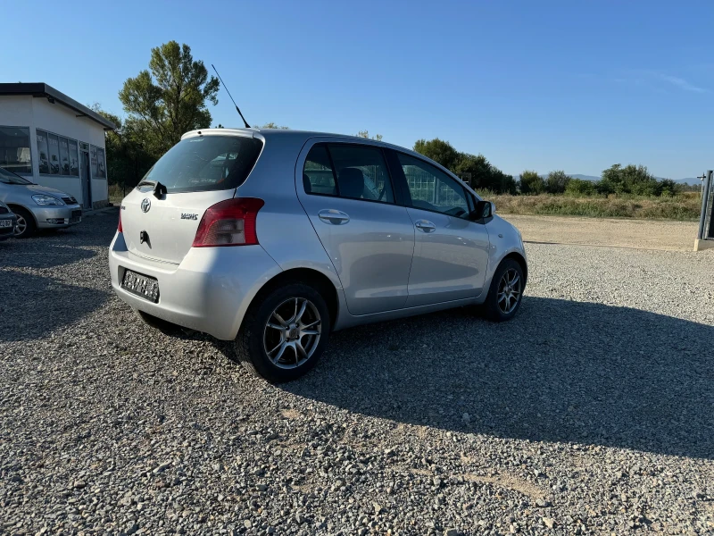 Toyota Yaris 1.3 , снимка 3 - Автомобили и джипове - 47337639