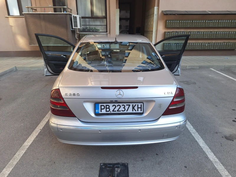 Mercedes-Benz E 280, снимка 6 - Автомобили и джипове - 48099067