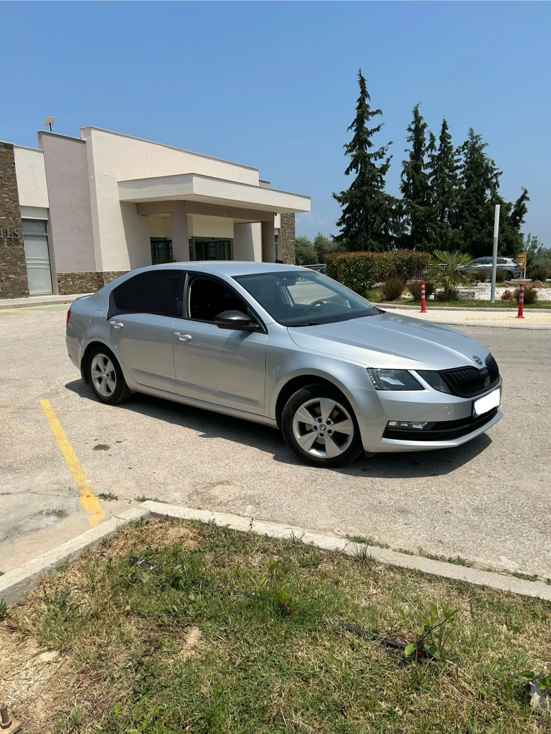 Skoda Octavia, снимка 2 - Автомобили и джипове - 52482627