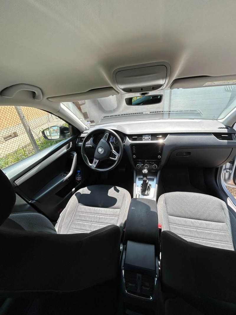 Skoda Octavia, снимка 8 - Автомобили и джипове - 52482627