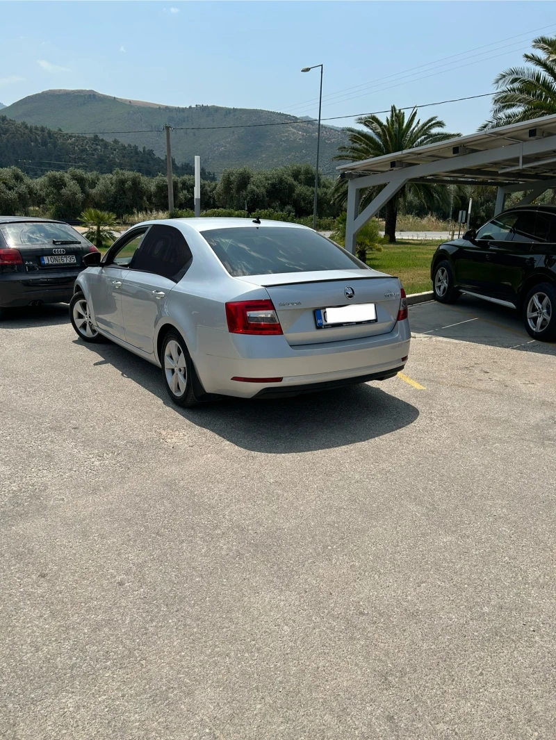 Skoda Octavia, снимка 3 - Автомобили и джипове - 52482627