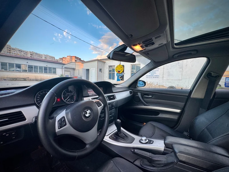 BMW 320, снимка 10 - Автомобили и джипове - 52371053