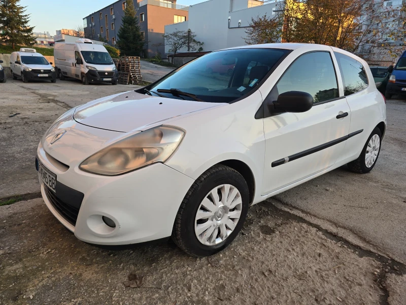 Renault Clio, снимка 2 - Автомобили и джипове - 52448830