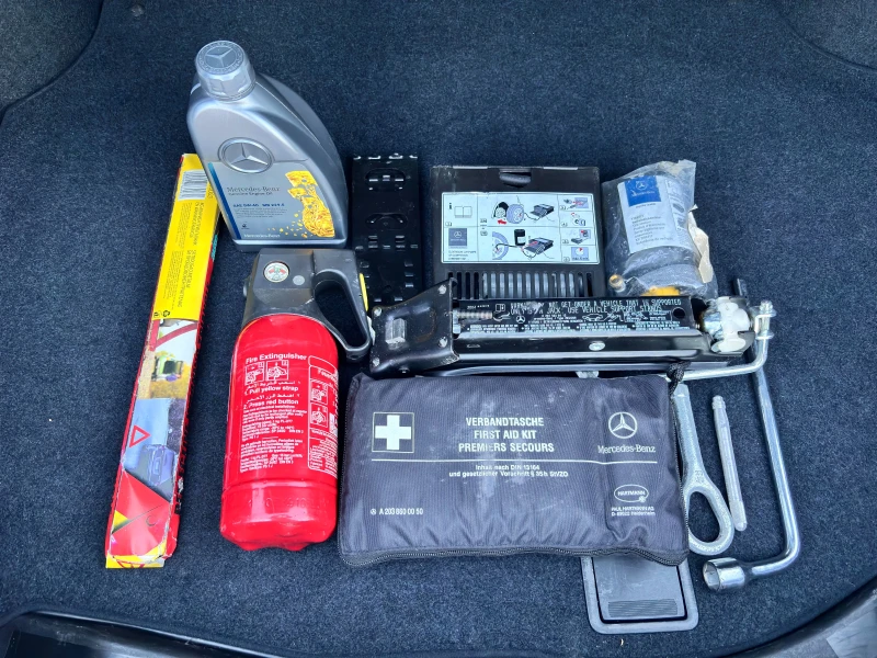 Mercedes-Benz C 230 Kompressor, снимка 16 - Автомобили и джипове - 52517274