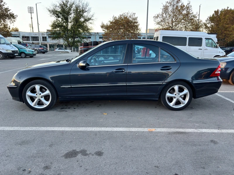 Mercedes-Benz C 230 Kompressor, снимка 3 - Автомобили и джипове - 52517274