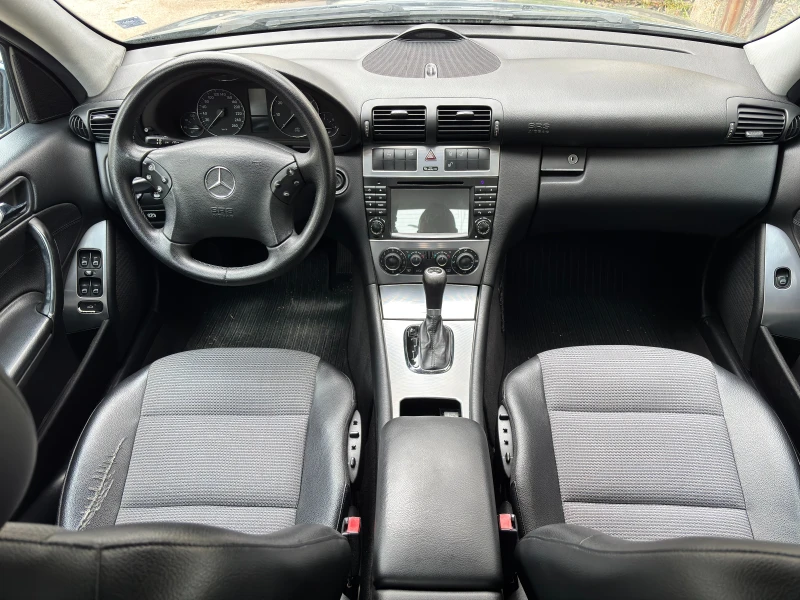 Mercedes-Benz C 230 Kompressor, снимка 10 - Автомобили и джипове - 52517274
