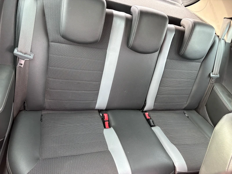 Renault Clio GT 1.6i 128hp, снимка 13 - Автомобили и джипове - 52552434