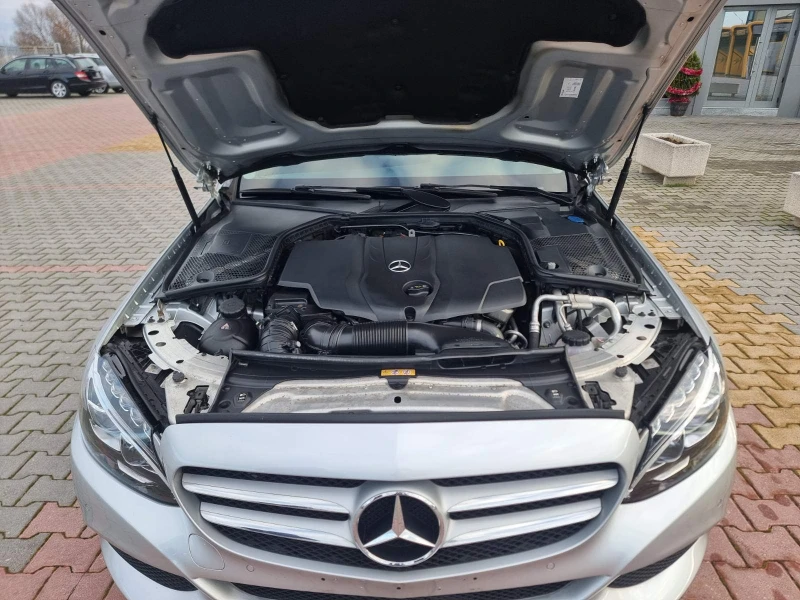 Mercedes-Benz C 220 2.2 CDI, снимка 14 - Автомобили и джипове - 52925639