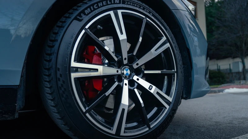 BMW 520 xDrive M Pro, снимка 5 - Автомобили и джипове - 53118634