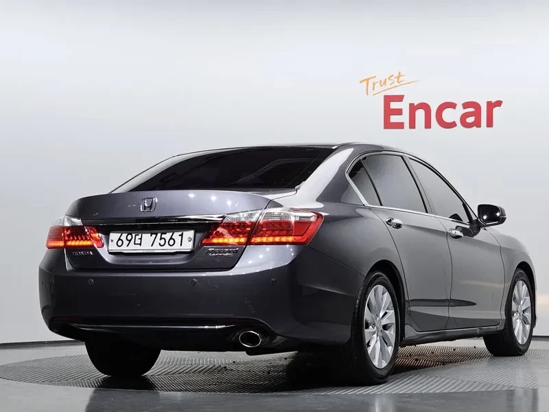 Honda Accord 2.4 Бензин, снимка 2 - Автомобили и джипове - 55568846