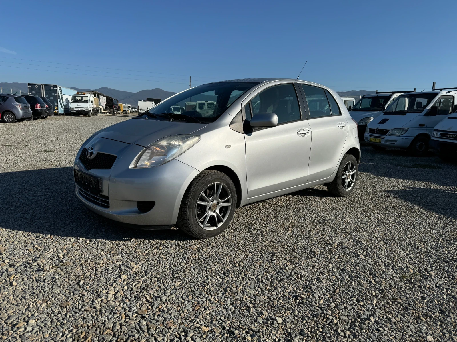 Toyota Yaris 1.3  - [1] 