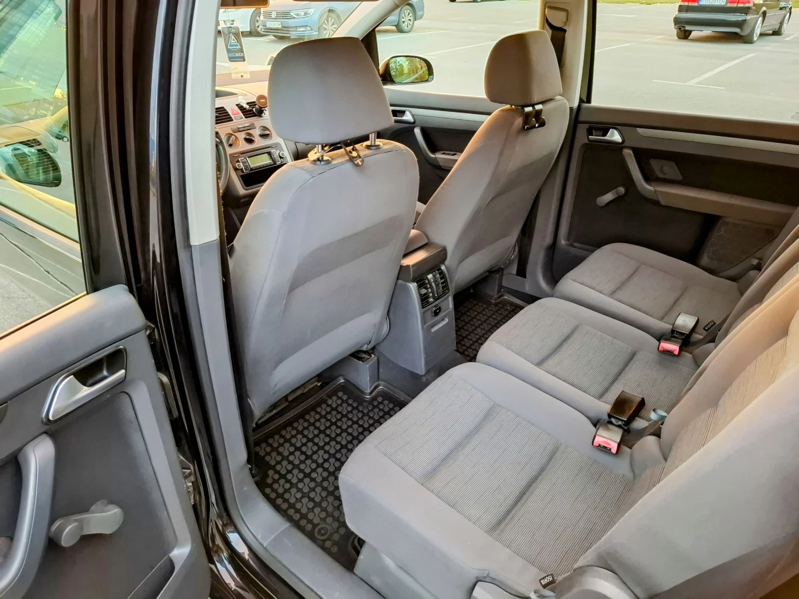 VW Touran 2.0 Ecofuel - изображение 9