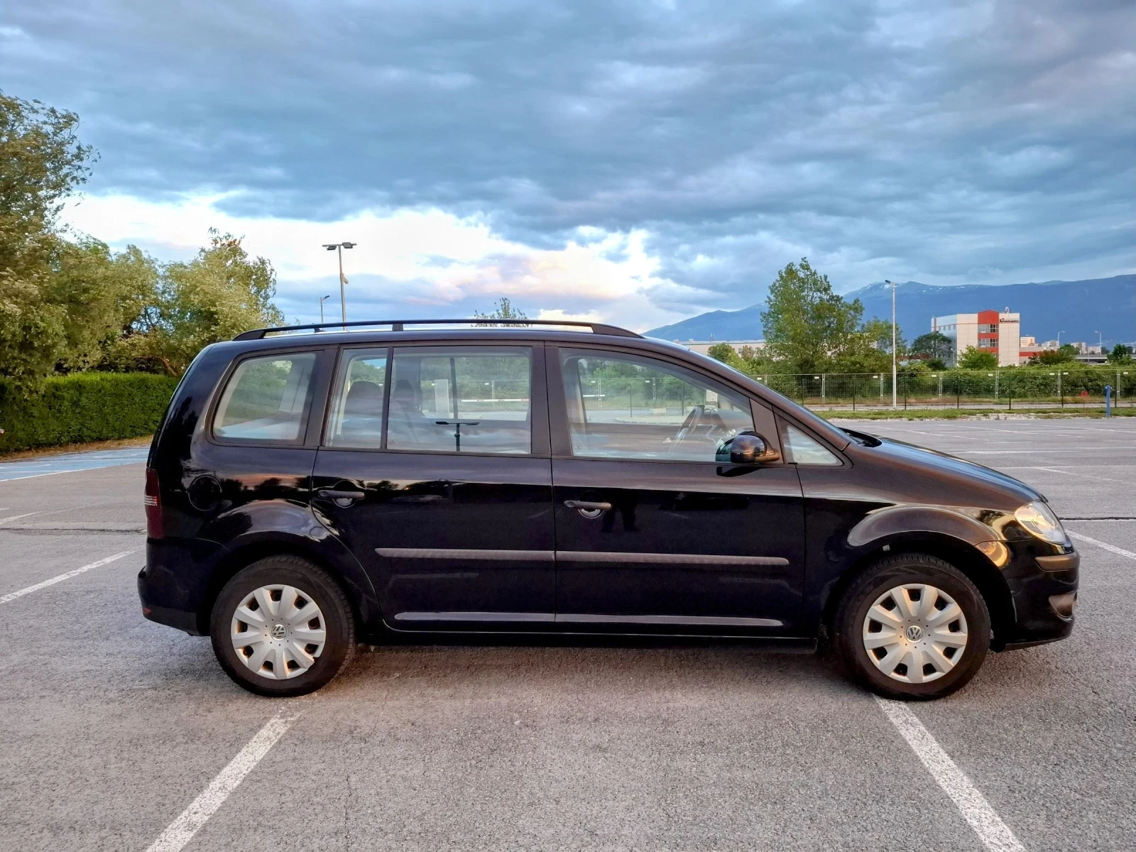 VW Touran 2.0 Ecofuel - изображение 3