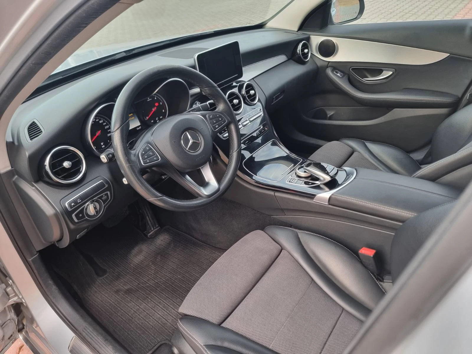 Mercedes-Benz C 220 2.2 CDI | Mobile.bg � ����������� 10