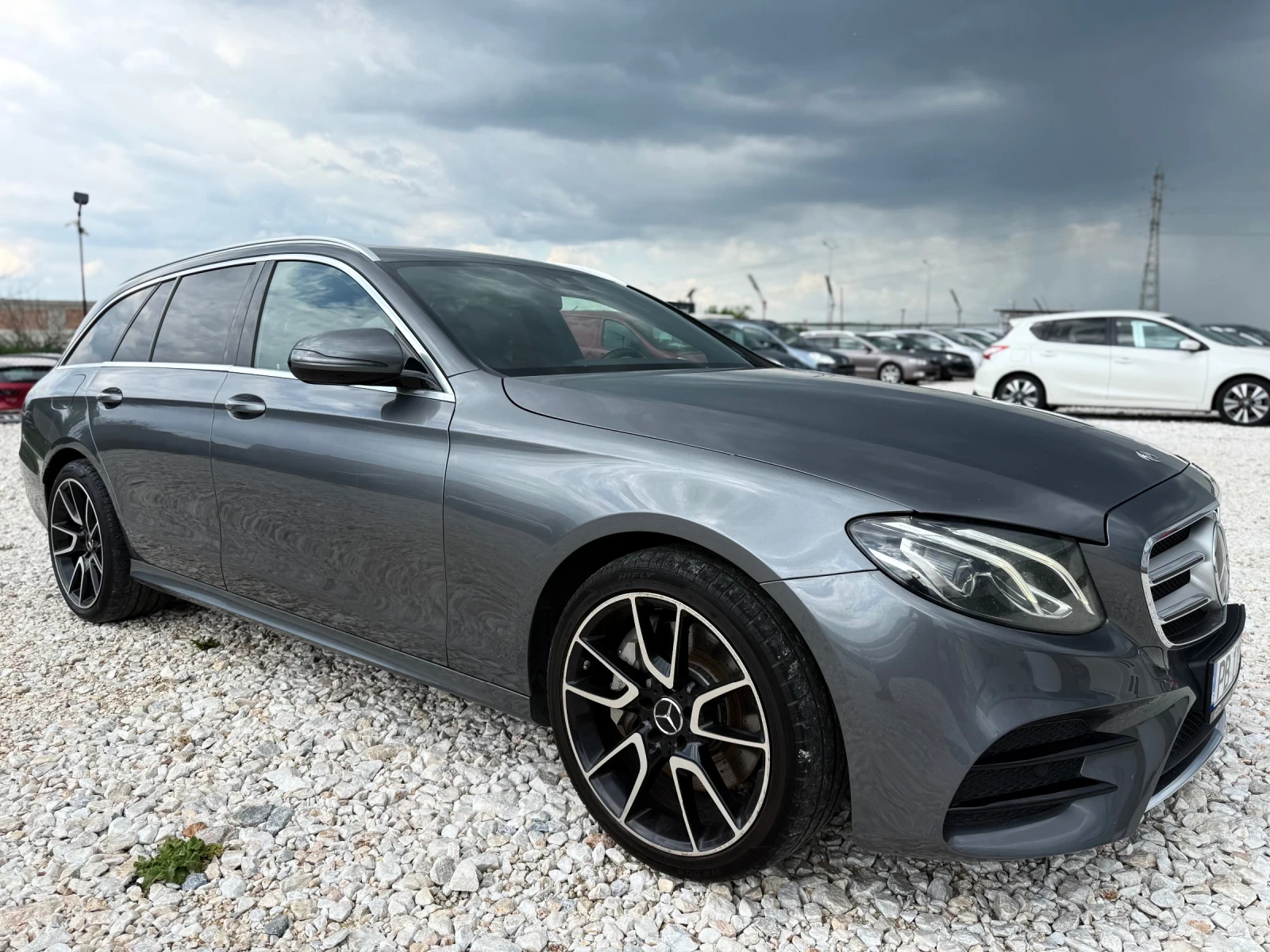 Mercedes-Benz E 350 CDI /AMG / 9G / LED / DISTRONIC / KOJA / BURMESTER