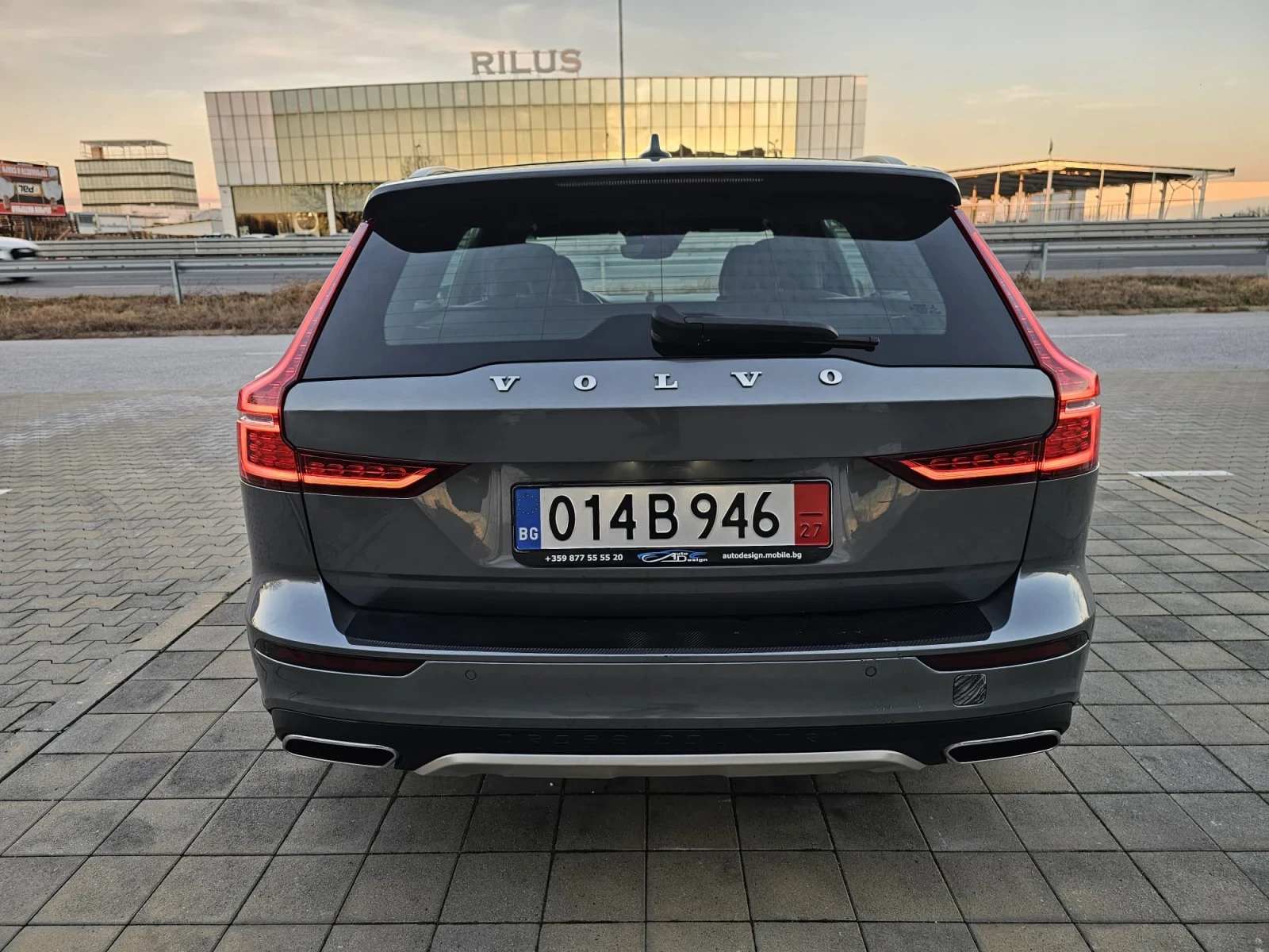Volvo V60 Cross Country 2.0 B4 Mild Hybrid AWD �usiness pro line/FULL SERV | Mobile.bg � ����������� 4
