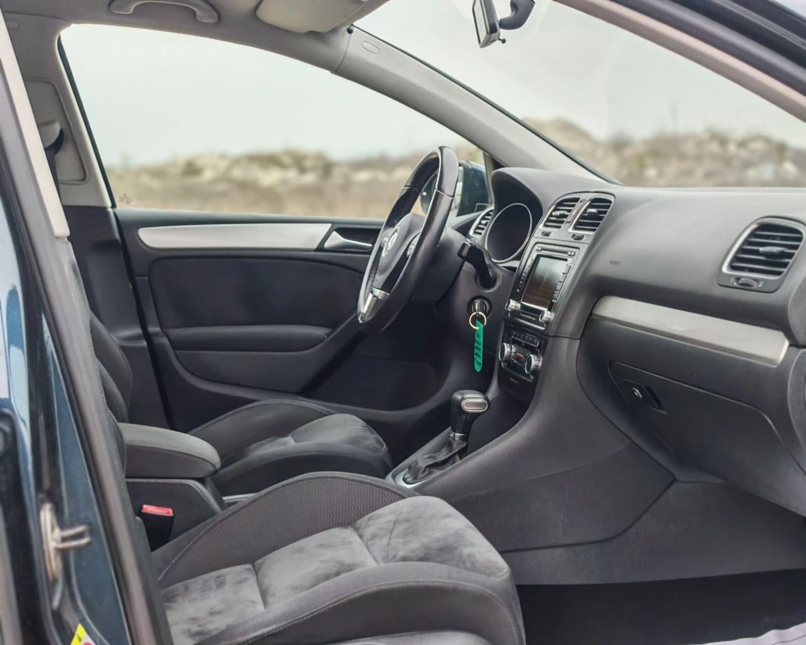 VW Golf 1.4  БЕНЗИН 160 К.С. АВТОМАТ!175 000 КМ! НОВА! - изображение 10