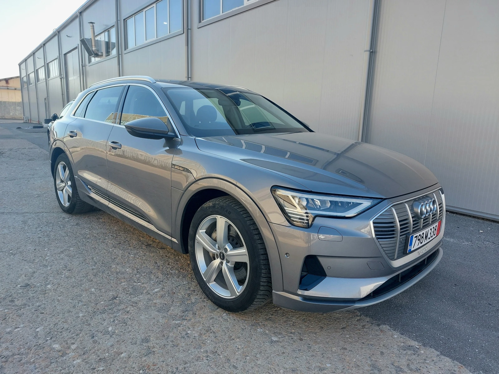 Audi E-Tron 50 QUATRO - изображение 7