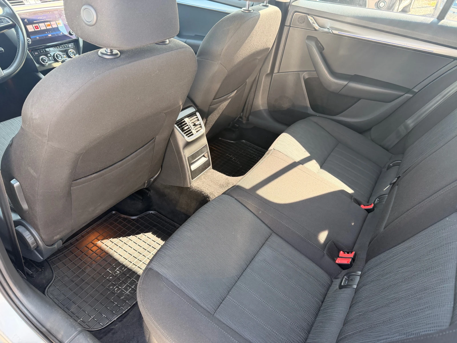 Skoda Octavia DSG, снимка 8 - Автомобили и джипове - 53838429