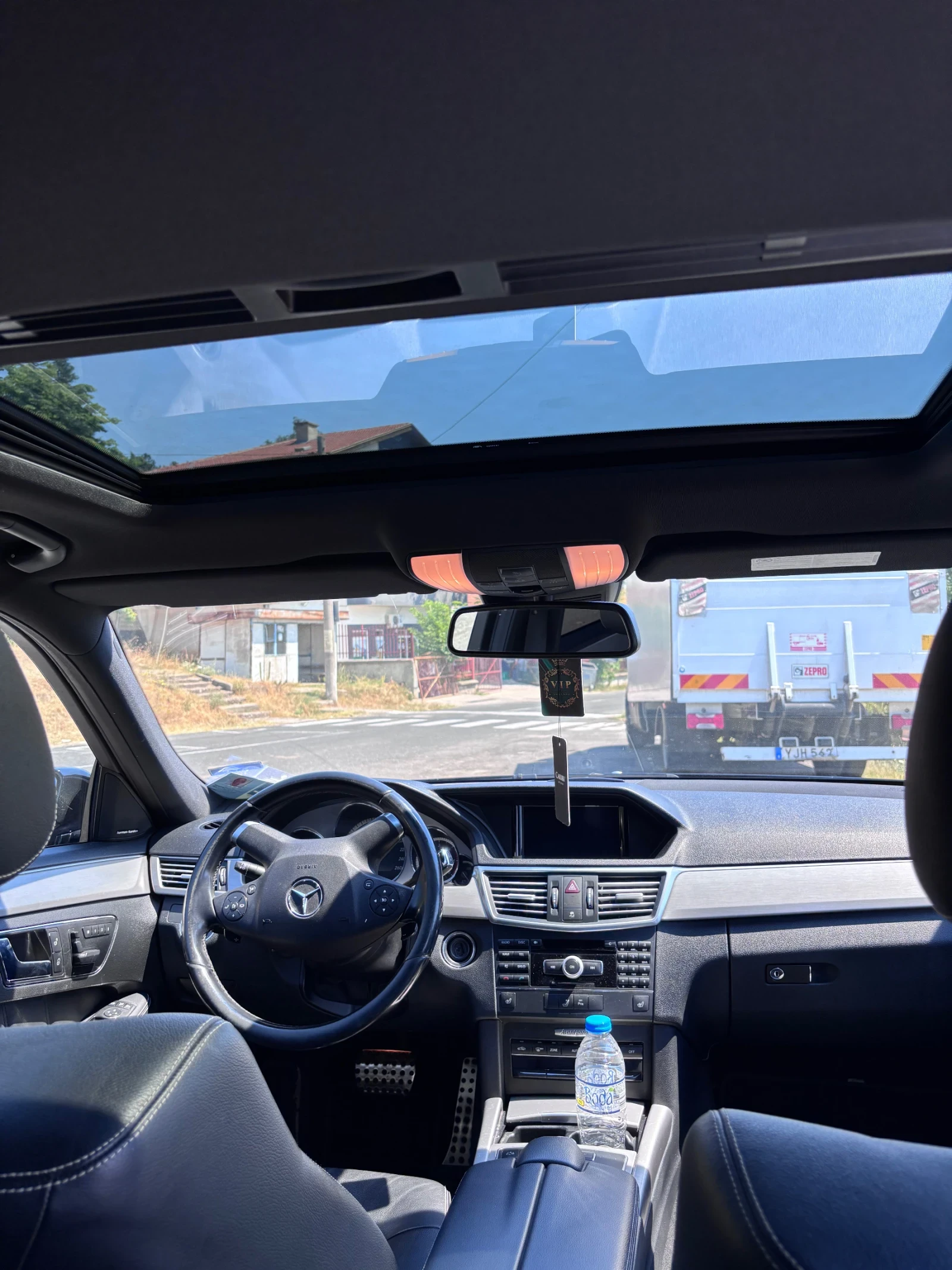 Mercedes-Benz E 350, снимка 5 - Автомобили и джипове - 54084287