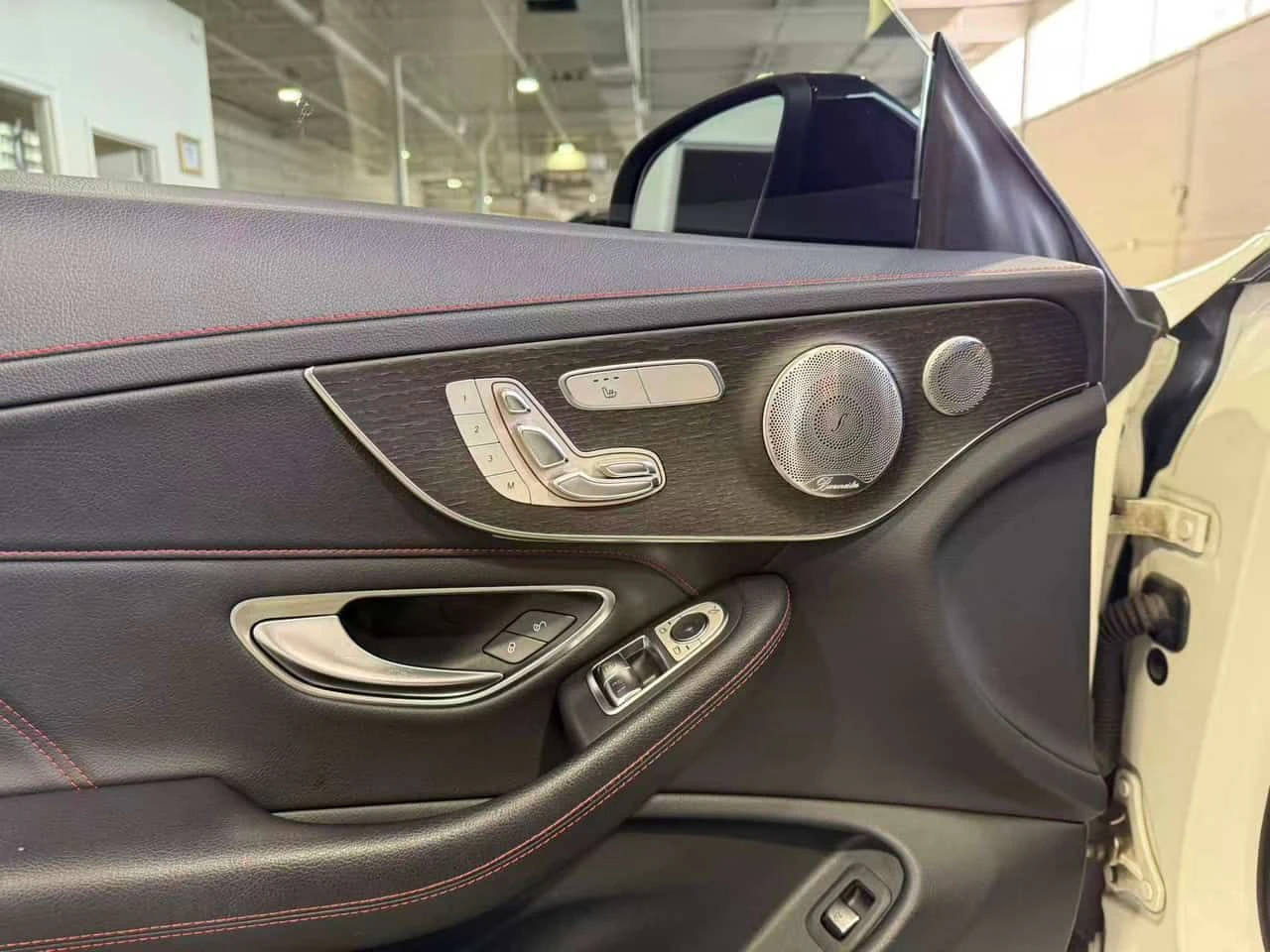 Mercedes-Benz C 43 AMG CARFAX, снимка 12 - Автомобили и джипове - 54156133