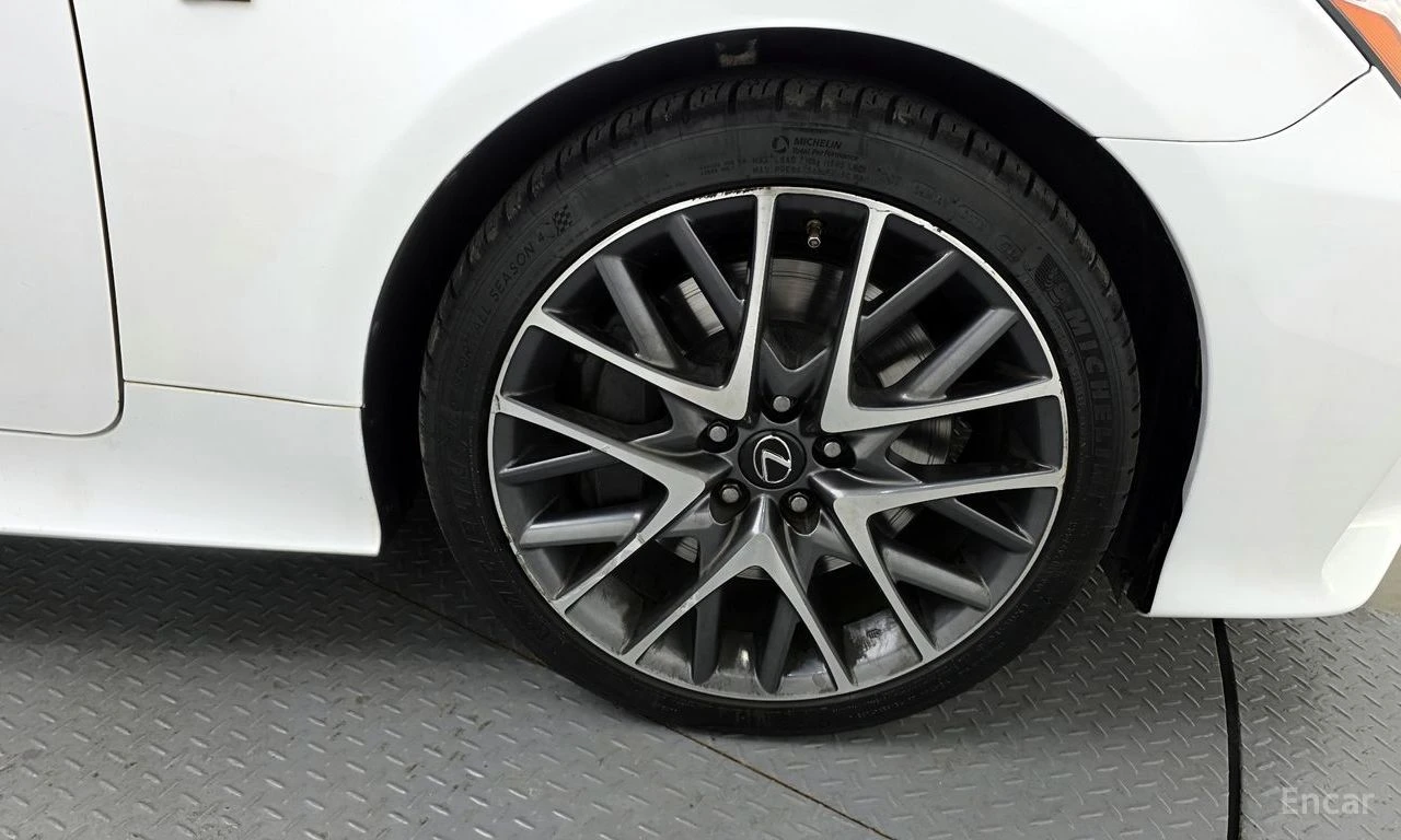 Lexus RC 200t F* SPORT* ПОДГРЕВ* ОБДУХВАНЕ* КАМЕРА* КЕЙЛЕС* , снимка 5 - Автомобили и джипове - 54581076
