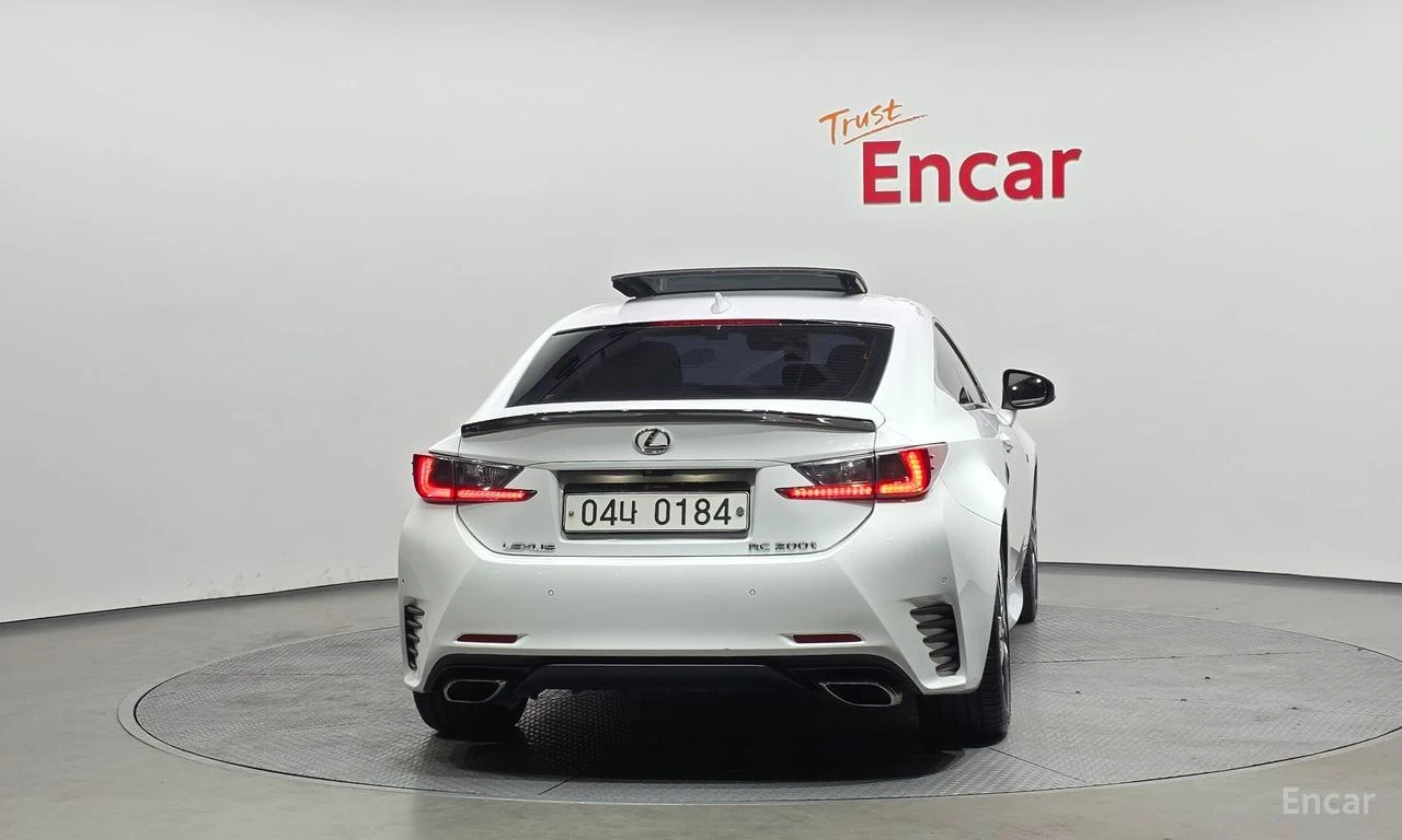 Lexus RC 200t F* SPORT* ПОДГРЕВ* ОБДУХВАНЕ* КАМЕРА* КЕЙЛЕС* , снимка 4 - Автомобили и джипове - 54581076