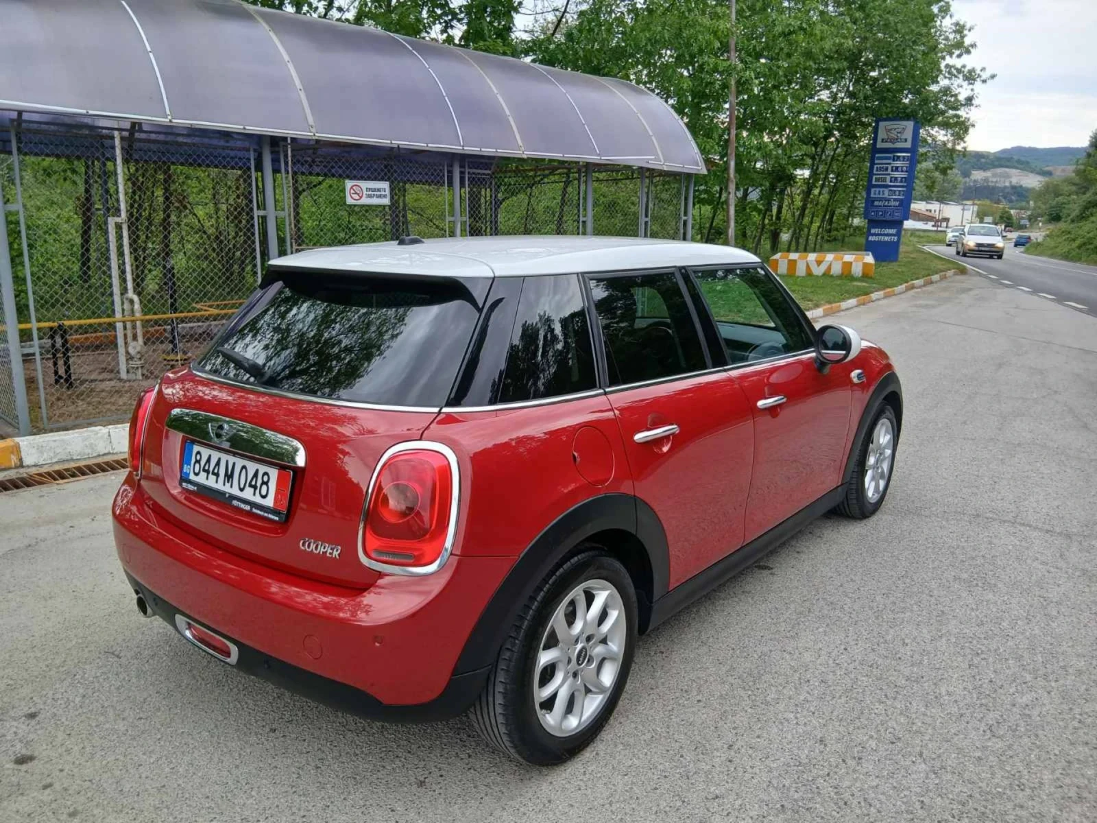 Mini Cooper 1, 5i 136ps, снимка 2 - Автомобили и джипове - 54620897