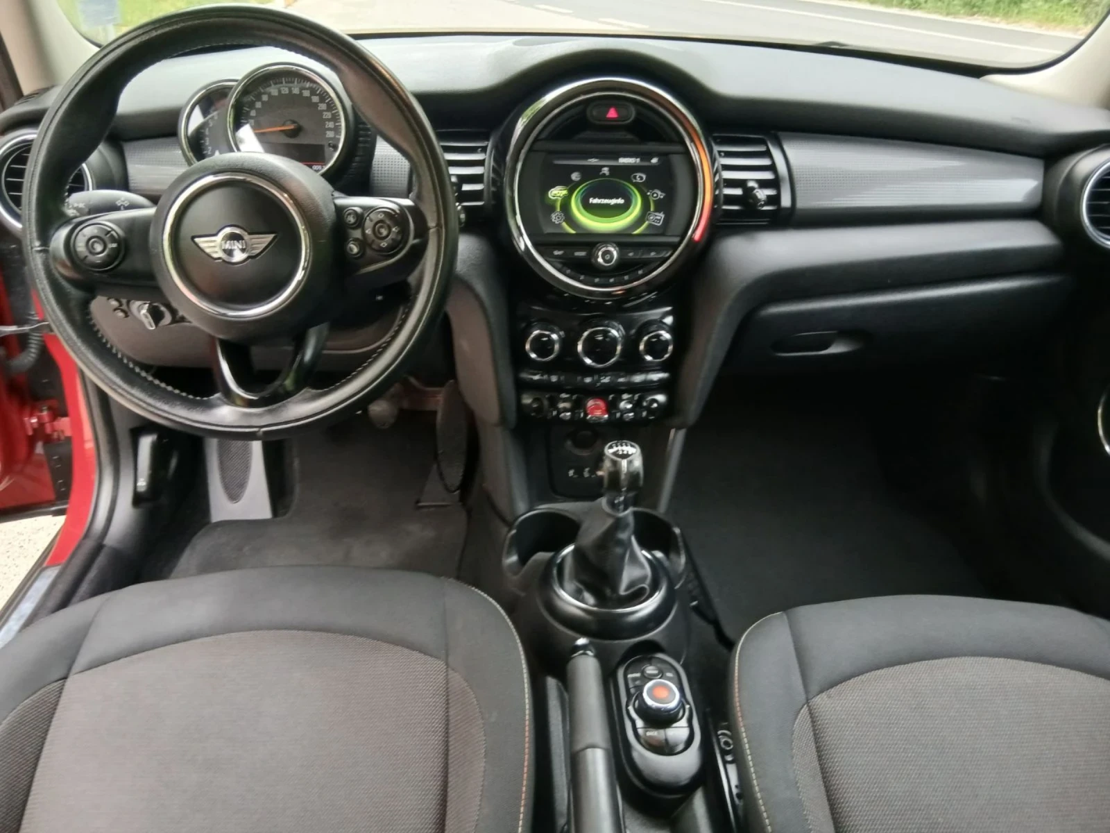 Mini Cooper 1, 5i 136ps, снимка 8 - Автомобили и джипове - 54620897