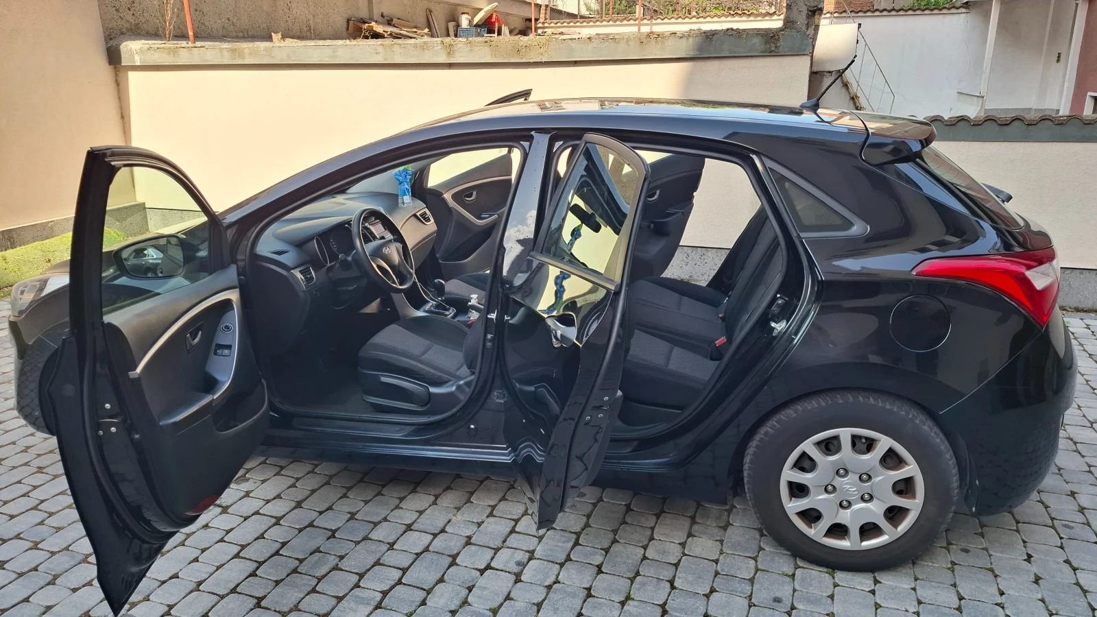 Hyundai I30, снимка 3 - Автомобили и джипове - 54648594