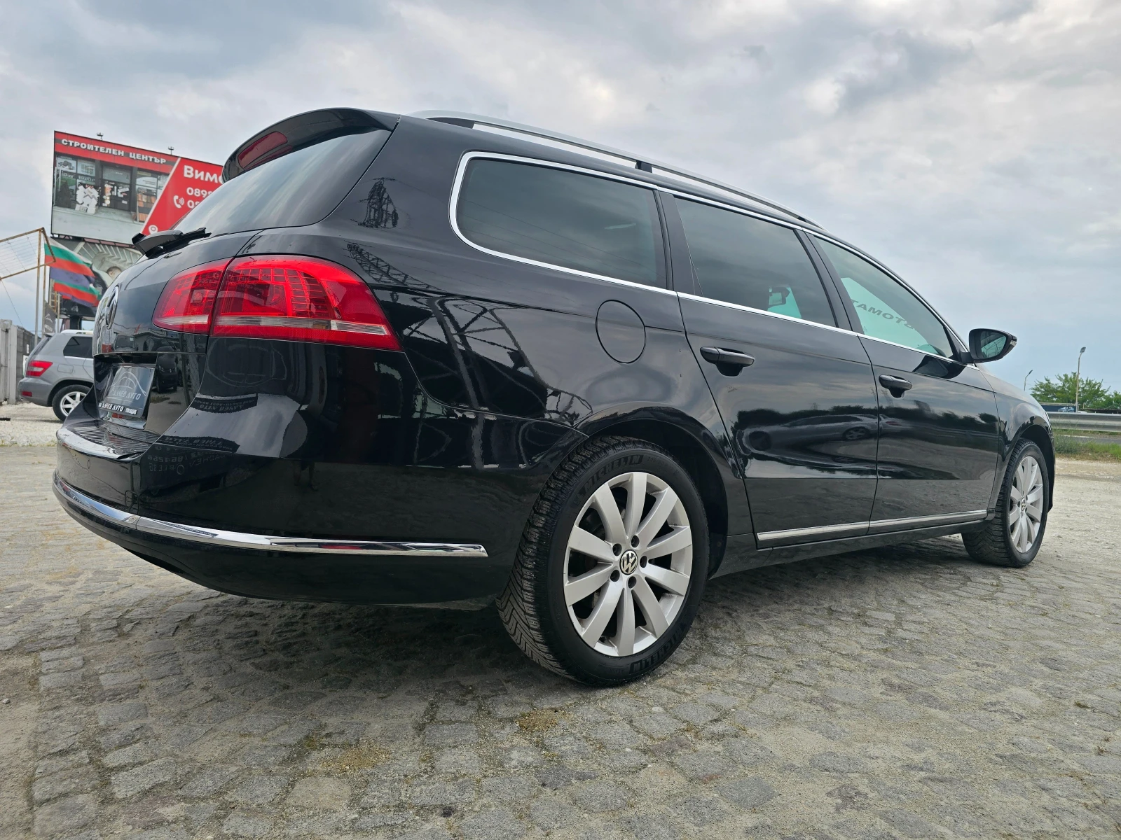 VW Passat R-line 12г.2.0-140к.с., снимка 6 - Автомобили и джипове - 54944318