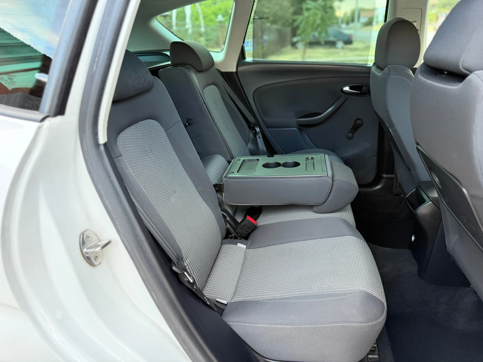 Seat Altea XL, снимка 12 - Автомобили и джипове - 56234030
