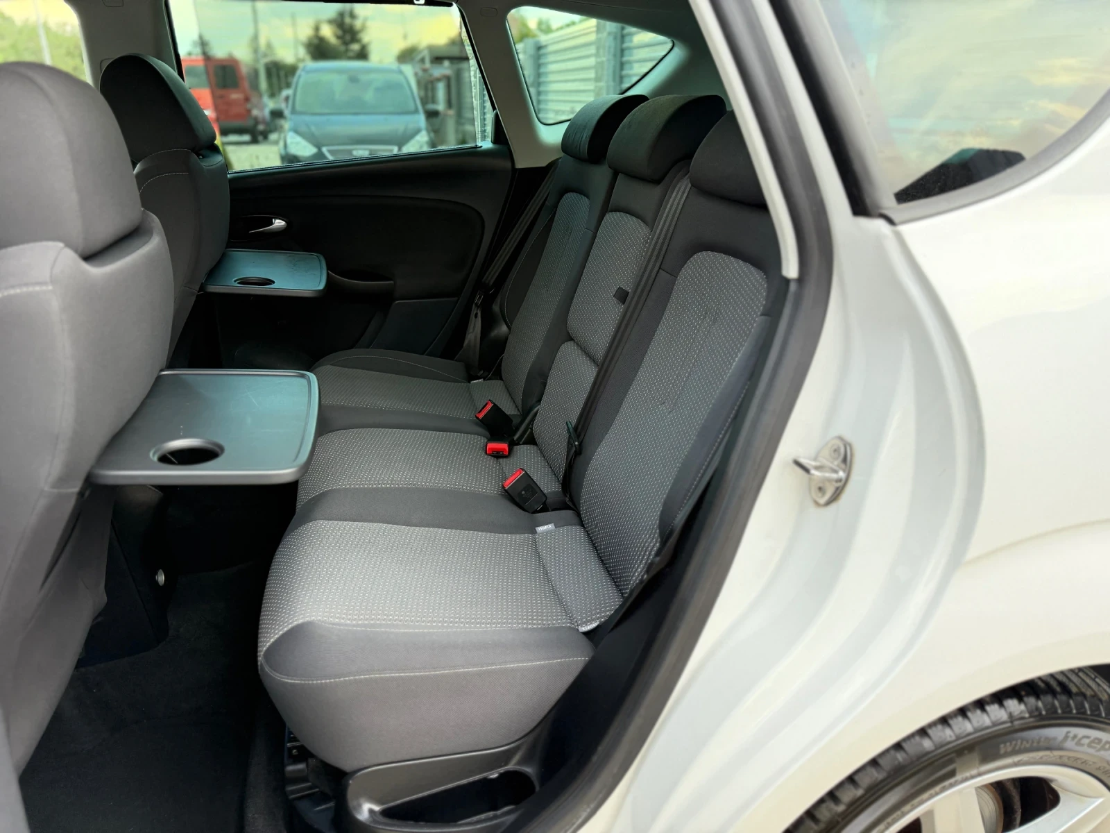 Seat Altea XL, снимка 11 - Автомобили и джипове - 56234030