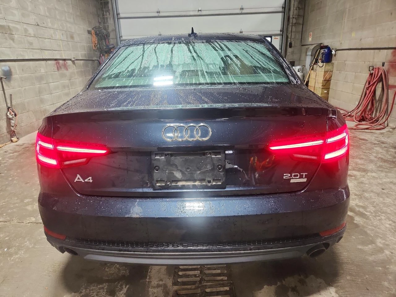 Audi A4 2.0l Premium, снимка 6 - Автомобили и джипове - 56349165
