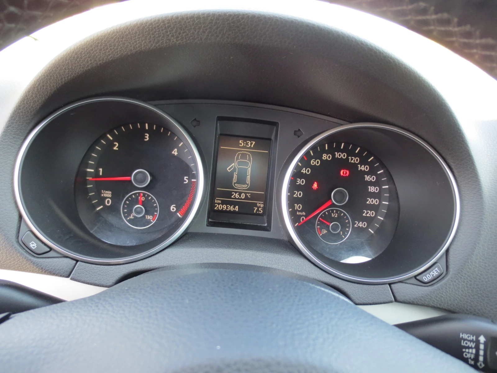 VW Golf 2.0 TDI 4 MOTION, снимка 11 - Автомобили и джипове - 56431060