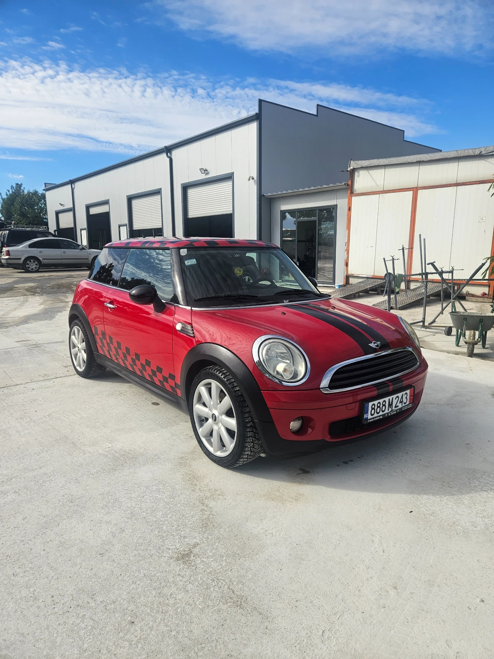 Mini One 92000км