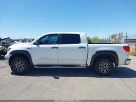     Toyota Tundra GRADE 5.7L V8*   * 