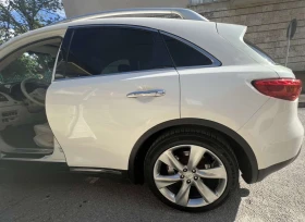 Обява за продажба на Infiniti QX70 3.0 ~23 000 лв. - изображение 2
