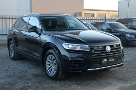VW Touareg 3.0 TDI 4Motion Rline Luft ACC Kam SzH AHK #iCarbg - 54900 лв. / 28069.92 € - 98038494 3