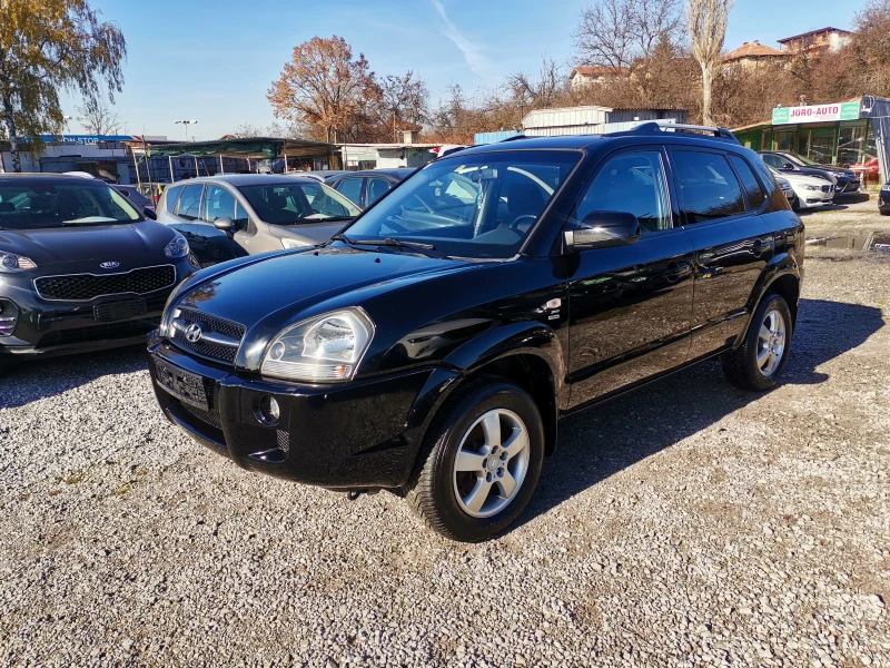 Hyundai Tucson 2.0i, снимка 1 - Автомобили и джипове - 48025633