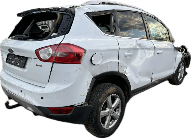 Ford Kuga 2.0 TDCi, снимка 4 - Автомобили и джипове - 48642892