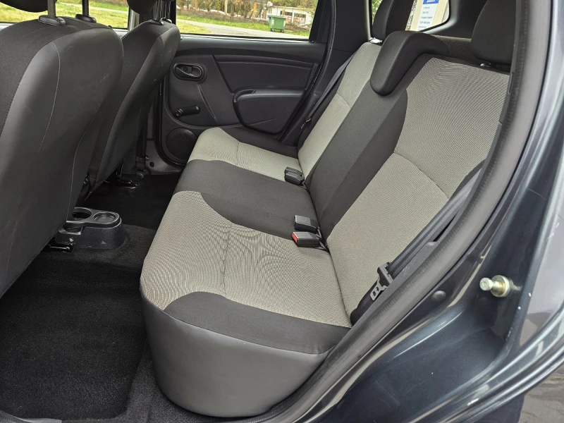 Dacia Duster 1.6i GPL* FACE* NAVI, снимка 12 - Автомобили и джипове - 52309589