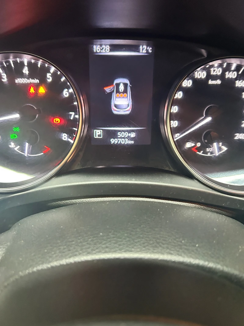 Nissan Qashqai, снимка 2 - Автомобили и джипове - 52309086