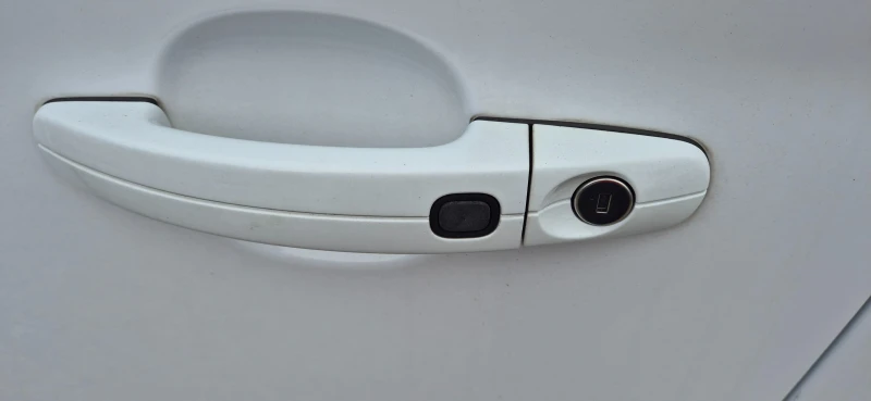 Ford Kuga 2.0 TDCI  4x4, снимка 8 - Автомобили и джипове - 52495129