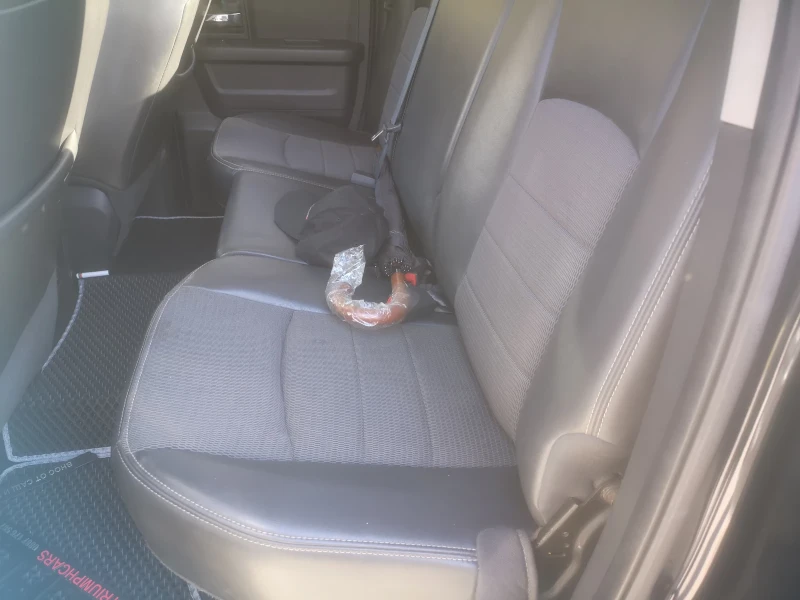 Dodge RAM 1500, снимка 8 - Автомобили и джипове - 52523256