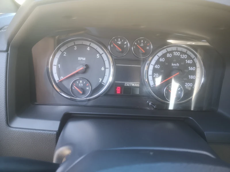 Dodge RAM 1500, снимка 7 - Автомобили и джипове - 52523256